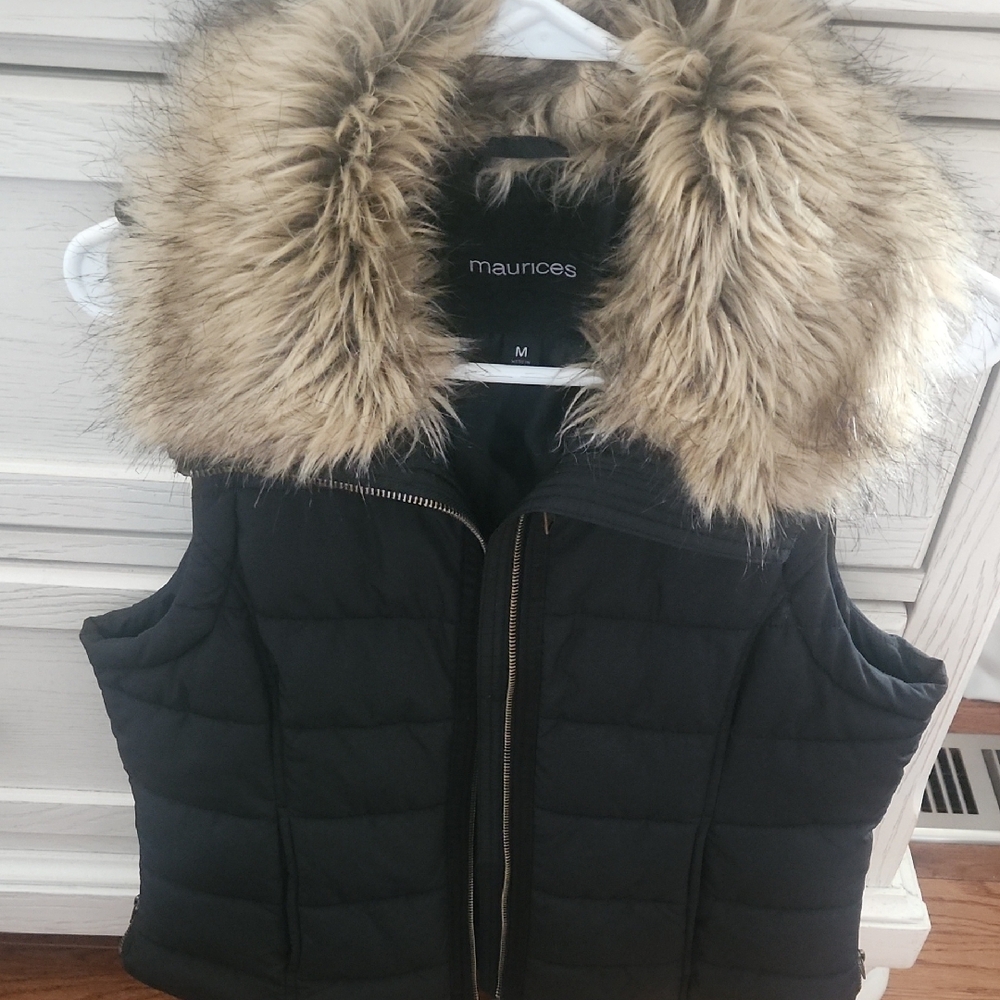Maurices Black Puffer Vest with Faux Fur Collar